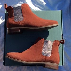 🧡NEW Toms  Ella Muscat Suede Booties 8.5🧡